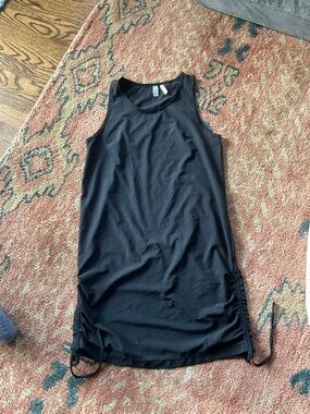 Women’s Z by Zella XS black sleeveless dress with adjustable ruching on sides